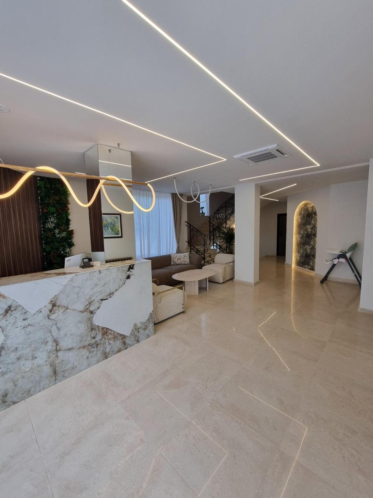Family Hotel Edia-ساندانسكي المظهر الخارجي الصورة