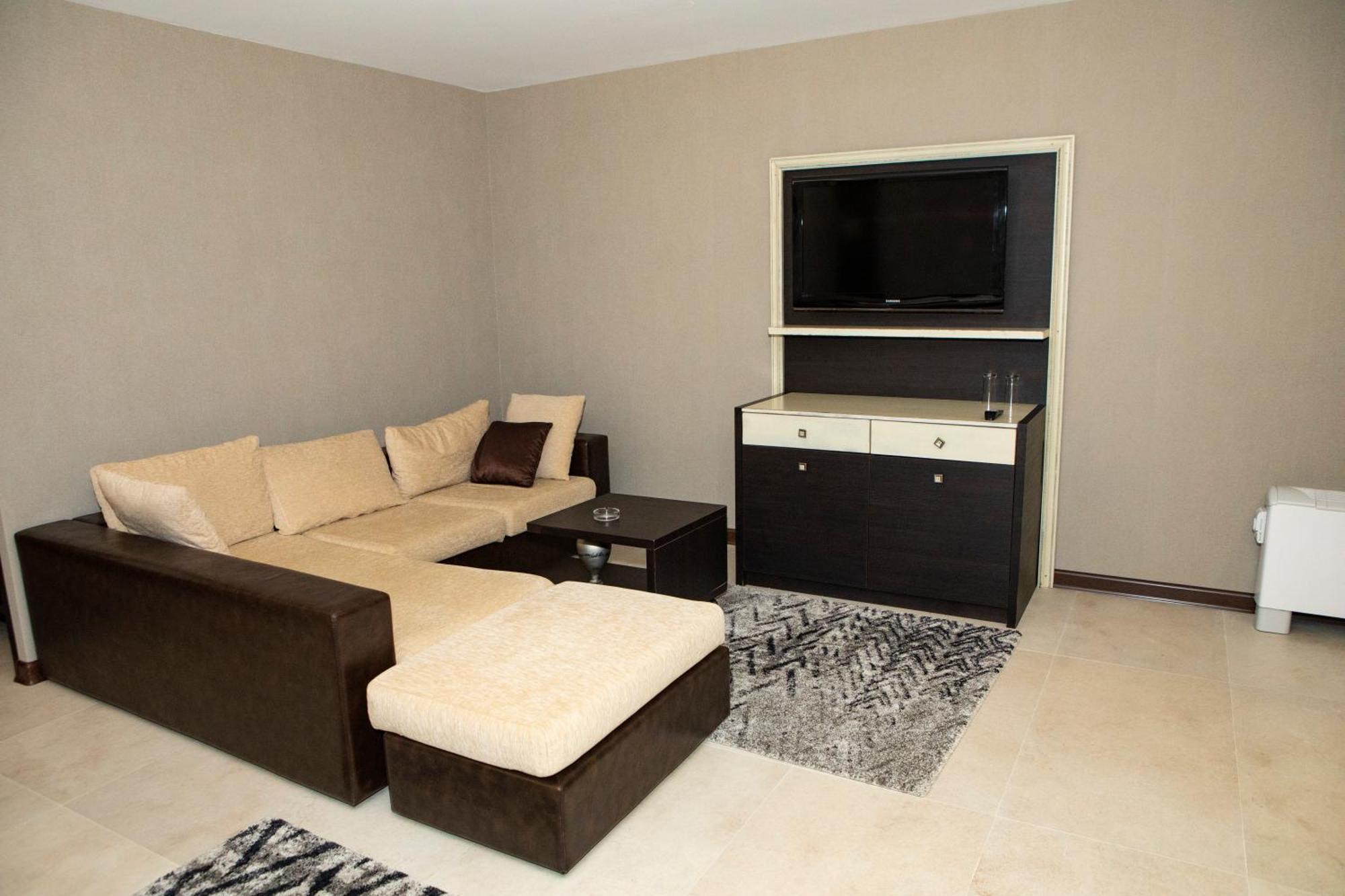 Family Hotel Edia-ساندانسكي المظهر الخارجي الصورة